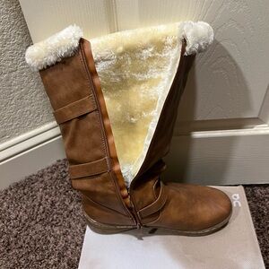 Winter boots